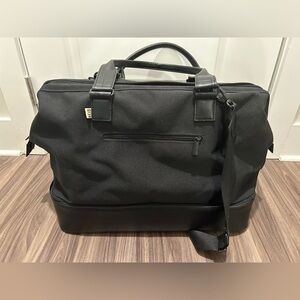 Beis Black Weekender